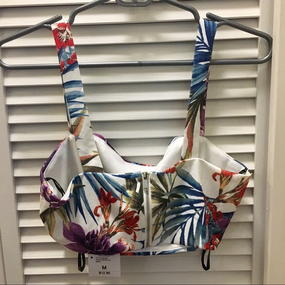 NWT Forever 21 Tropical Floral Crop Top - Picture 2 of 4